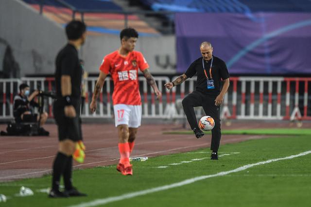 小迈克尔·波特：保持内心平静需对外界评价免疫